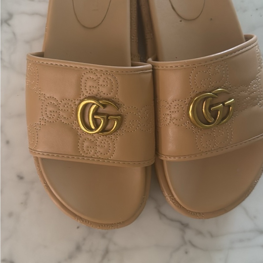Women's Tan Slide Sandals
